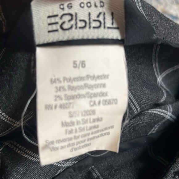 Esprit de Corp Gray Skirt - Picture 3 of 6